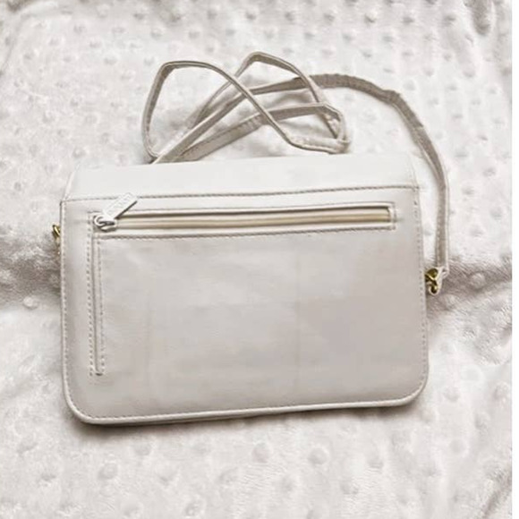 Buxton White Leather 3 in 1 ( Crossbody, Clutch, Wallet) Handbag - Picture 2 of 10